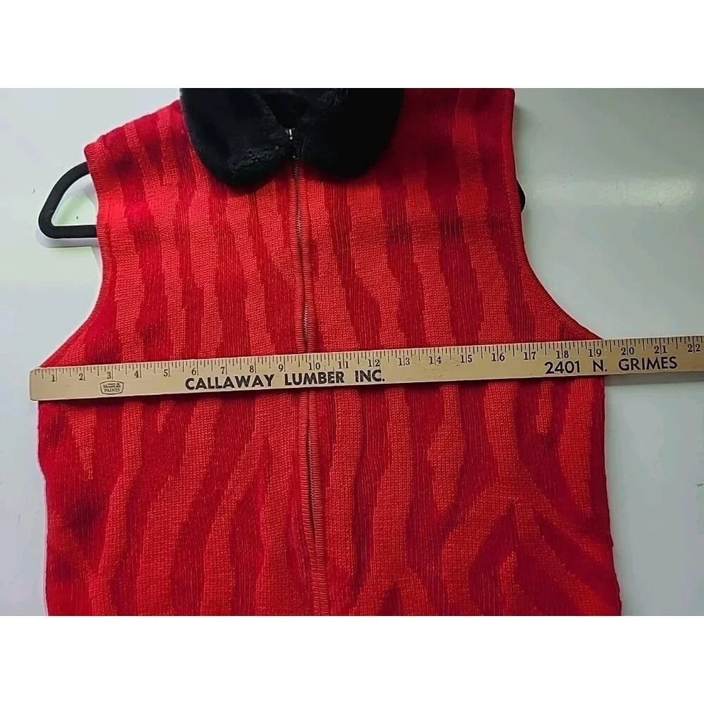 VTG Rebecca Thomas Red Black Faux Fur Collar Zip Front Zebra Print Rib Knit Vest - Picture 2 of 11